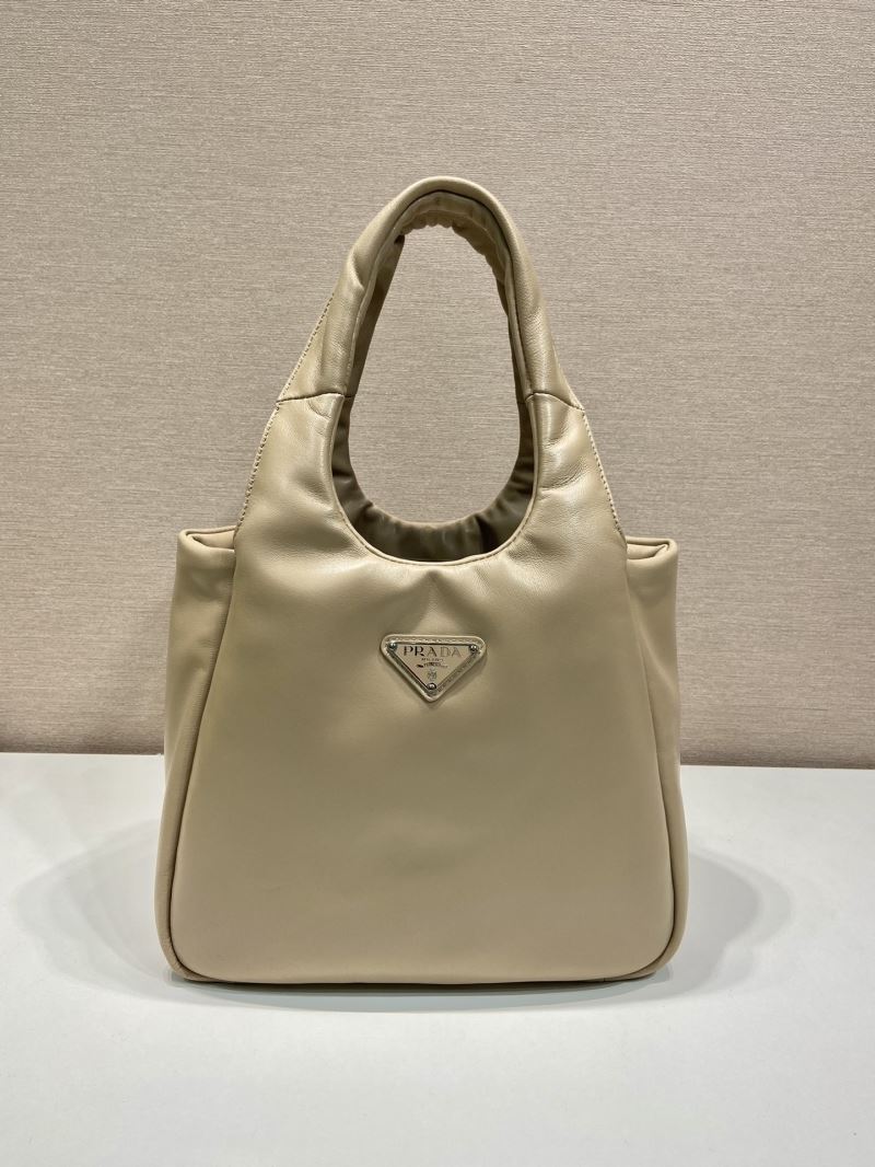 Pra*a tote bags